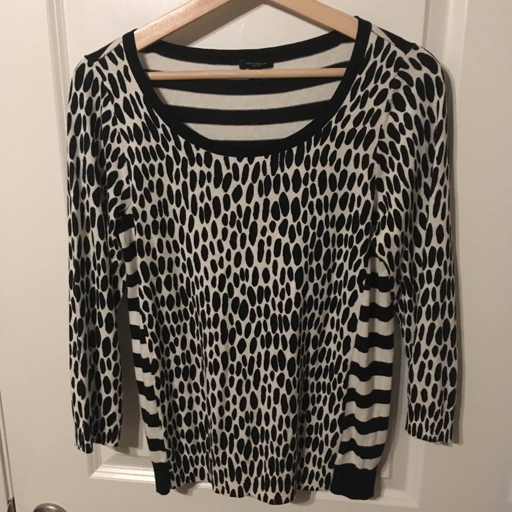 Ann Taylor black white print 3/4 sleeve sweater